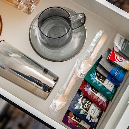 Sunworld Dynasty Hotel Beijing Wangfujing Zewnętrze zdjęcie A drawer with a selection of tea bags